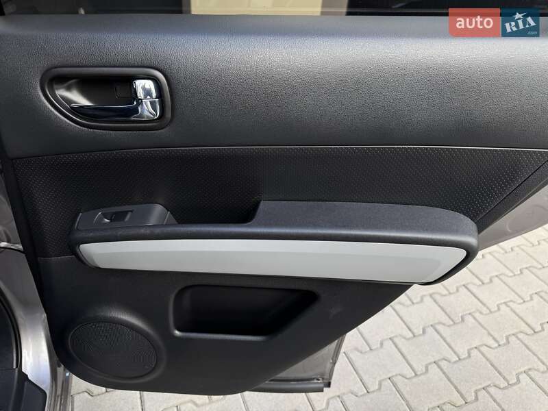 Позашляховик / Кросовер Nissan X-Trail 2010 в Стрию