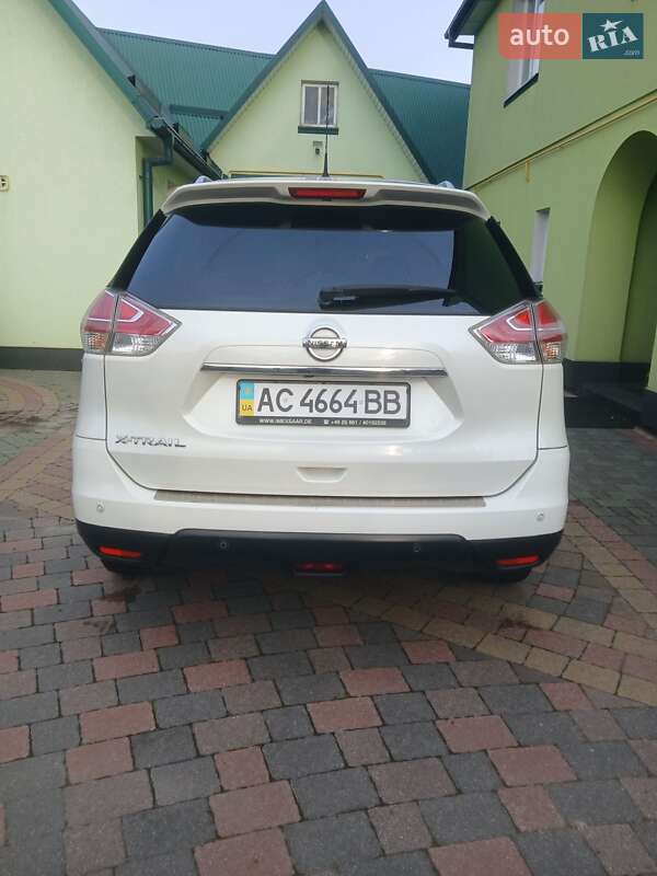 Внедорожник / Кроссовер Nissan X-Trail 2015 в Ковеле