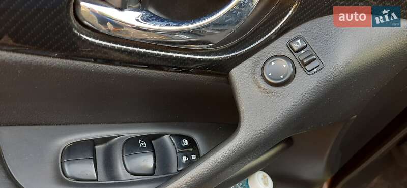 Позашляховик / Кросовер Nissan X-Trail 2017 в Новій Водолагі