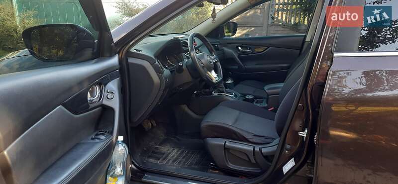 Позашляховик / Кросовер Nissan X-Trail 2017 в Новій Водолагі