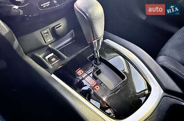Внедорожник / Кроссовер Nissan X-Trail 2015 в 