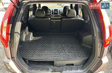 Внедорожник / Кроссовер Nissan X-Trail 2012 в 