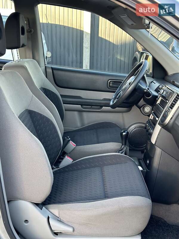 Внедорожник / Кроссовер Nissan X-Trail 2005 в Бережанах