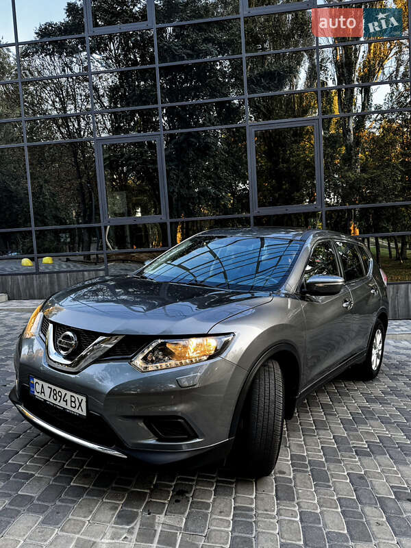 Позашляховик / Кросовер Nissan X-Trail 2016 в Запоріжжі