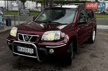 Внедорожник / Кроссовер Nissan X-Trail 2001 в Киеве