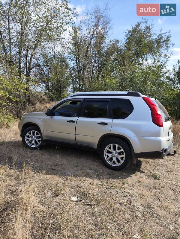 Внедорожник / Кроссовер Nissan X-Trail 2009 в Кривом Роге
