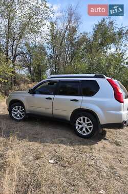 Внедорожник / Кроссовер Nissan X-Trail 2009 в 