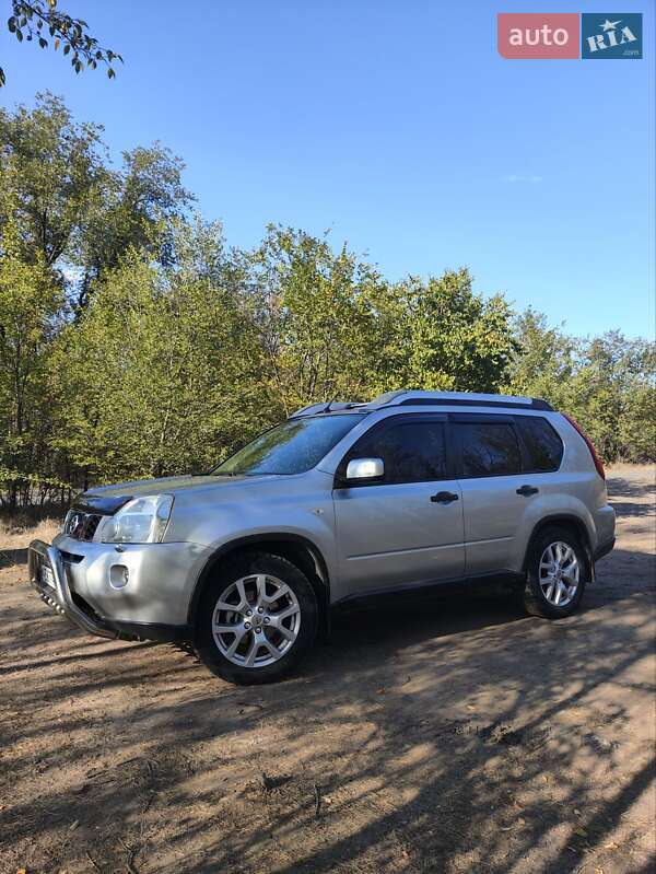 Внедорожник / Кроссовер Nissan X-Trail 2009 в Кривом Роге