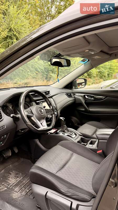 Внедорожник / Кроссовер Nissan X-Trail 2017 в Днепре