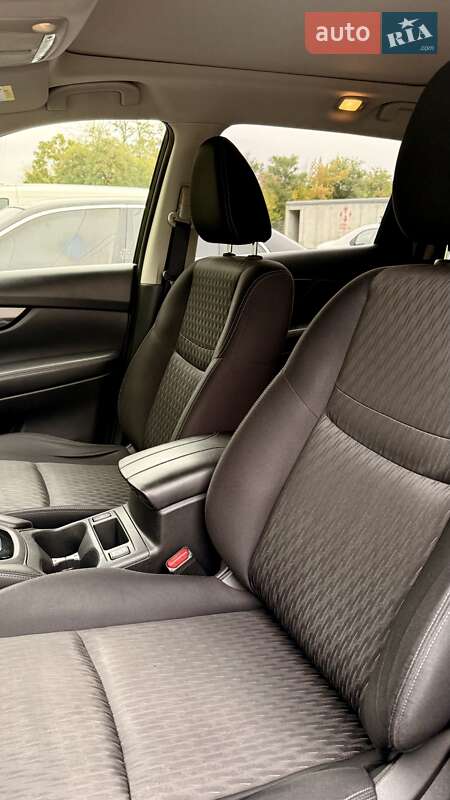 Внедорожник / Кроссовер Nissan X-Trail 2017 в Днепре