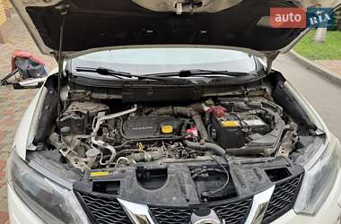 Внедорожник / Кроссовер Nissan X-Trail 2016 в 
