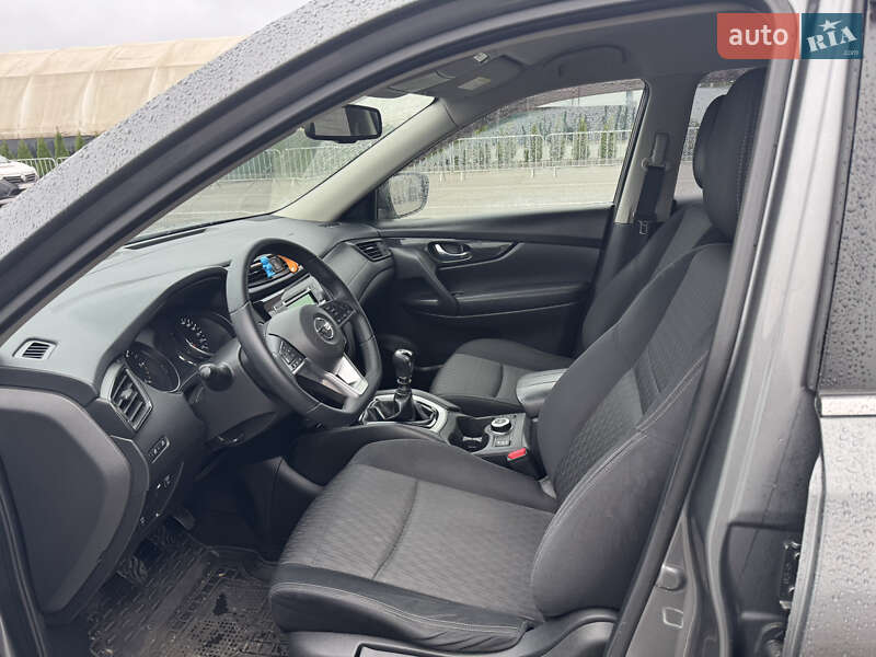 Позашляховик / Кросовер Nissan X-Trail 2018 в Черкасах