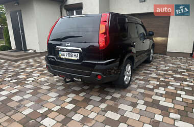 Внедорожник / Кроссовер Nissan X-Trail 2007 в 