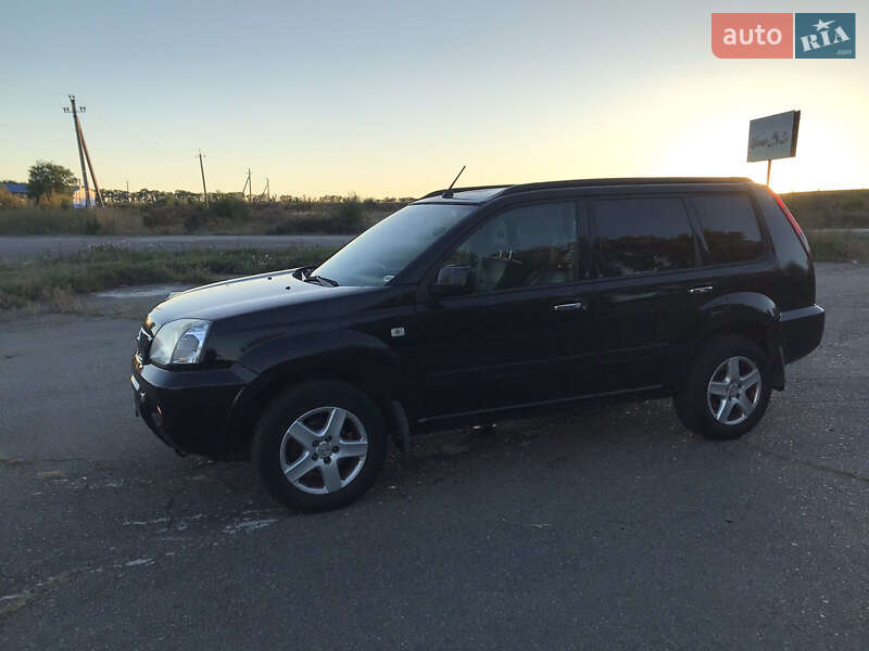 Внедорожник / Кроссовер Nissan X-Trail 2005 в Киеве