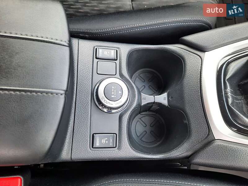 Внедорожник / Кроссовер Nissan X-Trail 2018 в Хмельницком