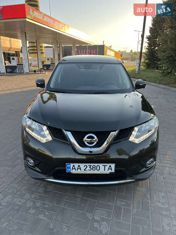 Внедорожник / Кроссовер Nissan X-Trail 2017 в Киеве