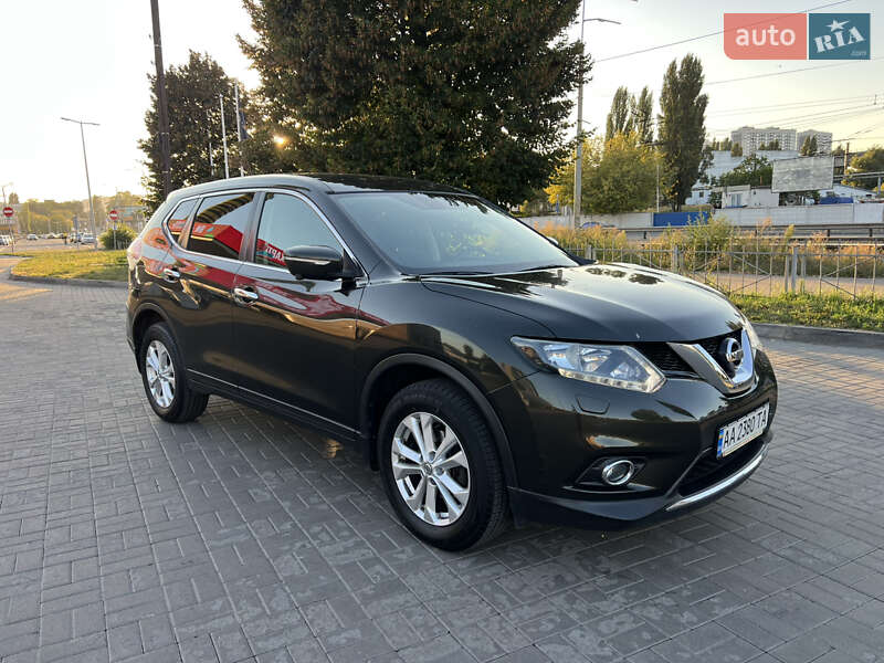 Внедорожник / Кроссовер Nissan X-Trail 2017 в Киеве