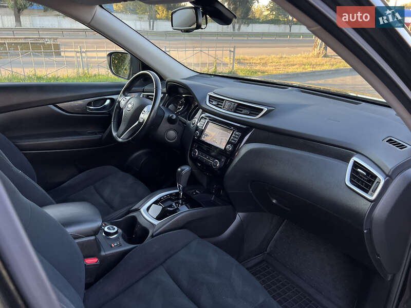 Внедорожник / Кроссовер Nissan X-Trail 2017 в Киеве