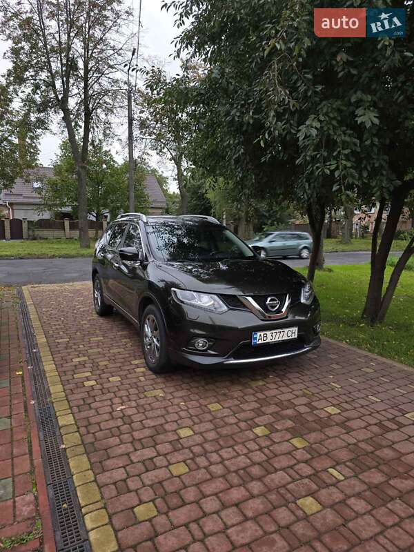 Внедорожник / Кроссовер Nissan X-Trail 2016 в Виннице