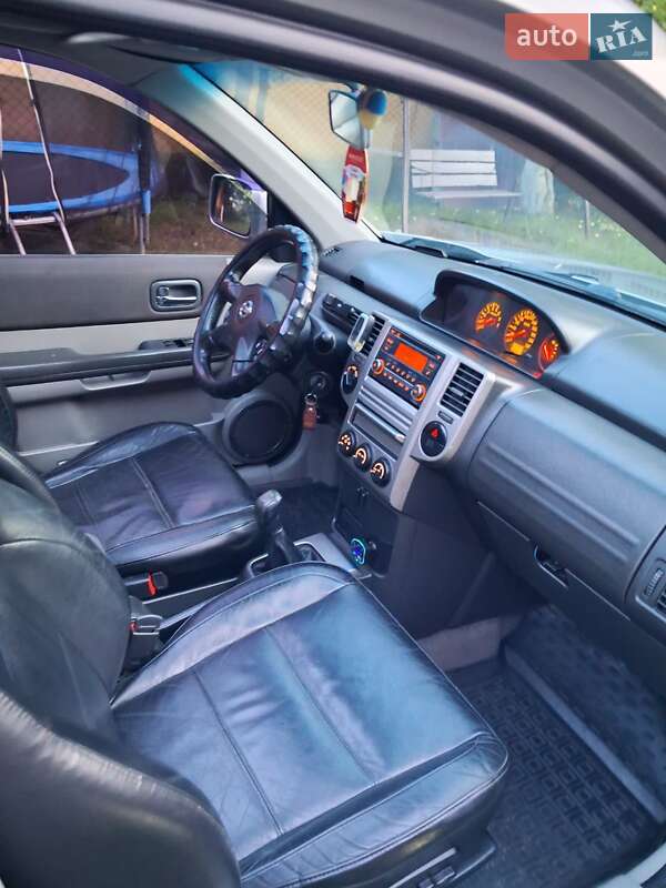 Внедорожник / Кроссовер Nissan X-Trail 2006 в Сарнах фото 15 Внедорожник / Кроссовер Nissan X-Trail 2006 в Сарнах
