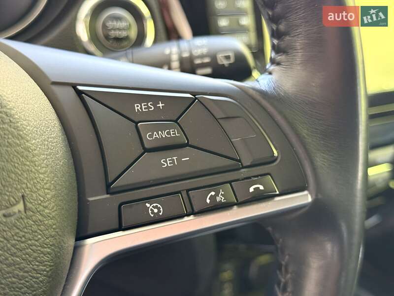 Позашляховик / Кросовер Nissan X-Trail 2017 в Дніпрі