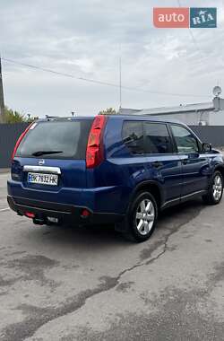 Внедорожник / Кроссовер Nissan X-Trail 2007 в 