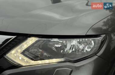 Внедорожник / Кроссовер Nissan X-Trail 2019 в 