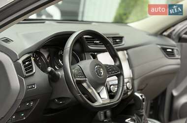 Внедорожник / Кроссовер Nissan X-Trail 2019 в 