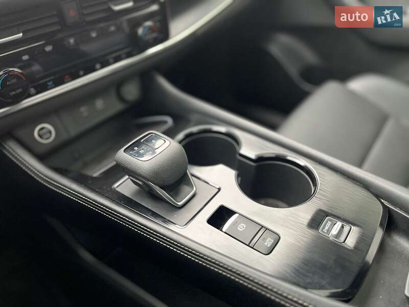 Позашляховик / Кросовер Nissan X-Trail 2023 в Києві фото 15 Позашляховик / Кросовер Nissan X-Trail 2023 в Києві