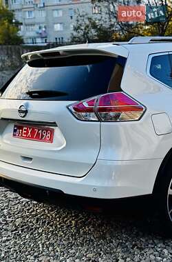 Внедорожник / Кроссовер Nissan X-Trail 2016 в 