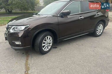 Внедорожник / Кроссовер Nissan X-Trail 2019 в 