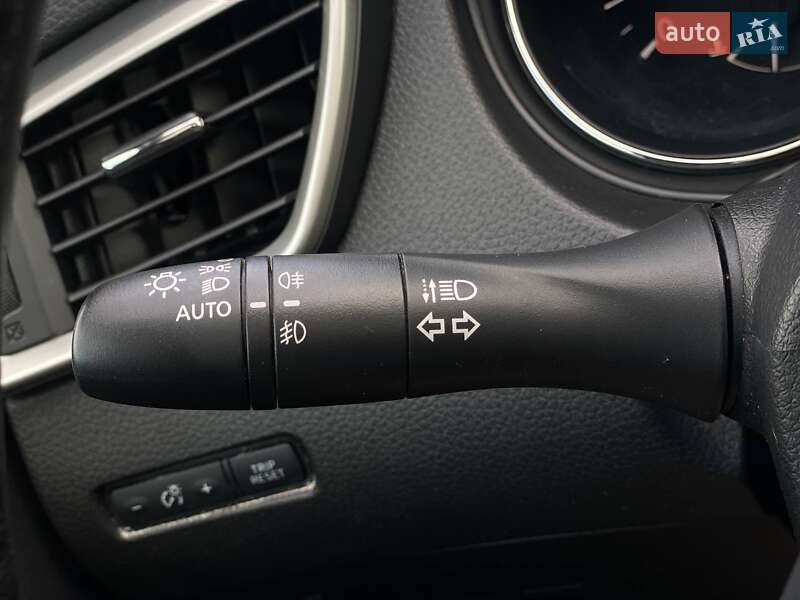 Позашляховик / Кросовер Nissan X-Trail 2014 в Києві фото 33 Позашляховик / Кросовер Nissan X-Trail 2014 в Києві