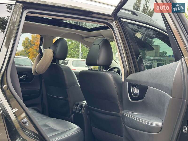 Внедорожник / Кроссовер Nissan X-Trail 2018 в Запорожье фото 14 Внедорожник / Кроссовер Nissan X-Trail 2018 в Запорожье