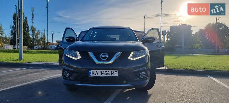 Внедорожник / Кроссовер Nissan X-Trail 2017 в Киеве