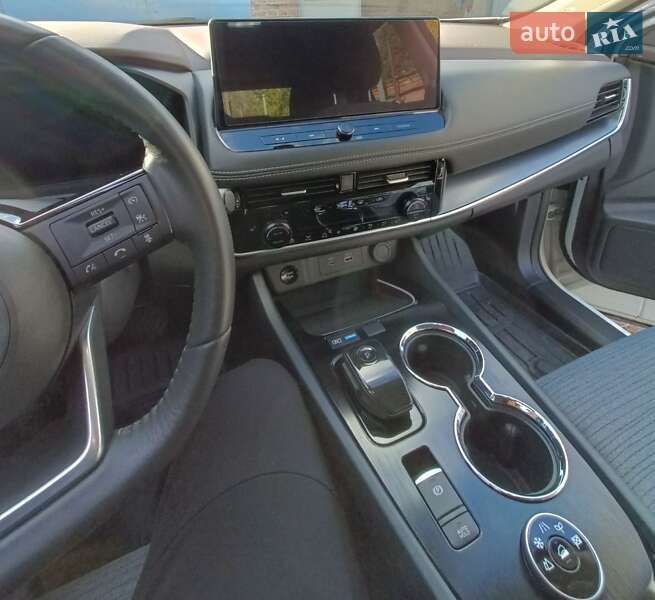 Внедорожник / Кроссовер Nissan X-Trail 2023 в Чернигове