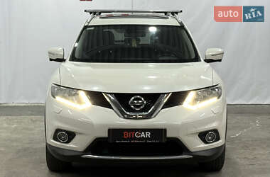 Внедорожник / Кроссовер Nissan X-Trail 2016 в 