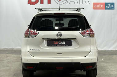 Внедорожник / Кроссовер Nissan X-Trail 2016 в 