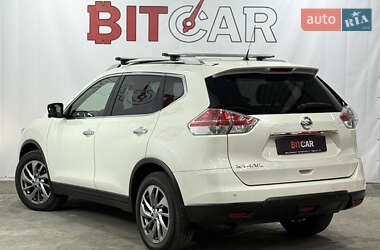 Внедорожник / Кроссовер Nissan X-Trail 2016 в 