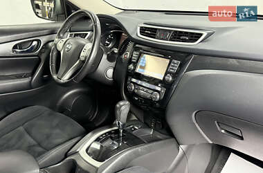 Внедорожник / Кроссовер Nissan X-Trail 2016 в 