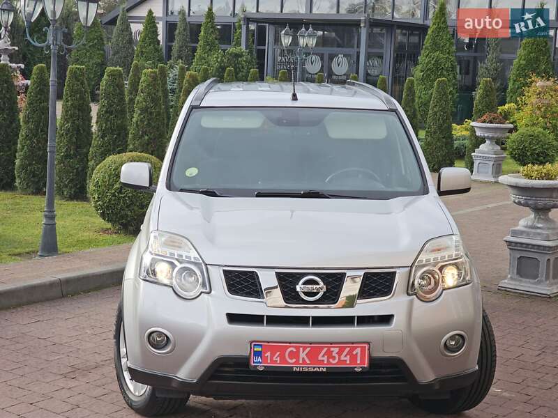 Внедорожник / Кроссовер Nissan X-Trail 2012 в Стрые