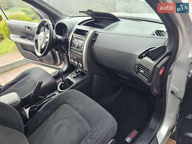 Внедорожник / Кроссовер Nissan X-Trail 2012 в Стрые