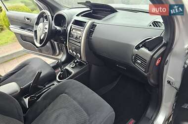 Внедорожник / Кроссовер Nissan X-Trail 2012 в 