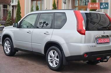 Внедорожник / Кроссовер Nissan X-Trail 2012 в 