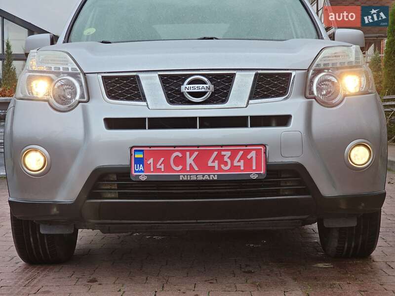 Внедорожник / Кроссовер Nissan X-Trail 2012 в Стрые