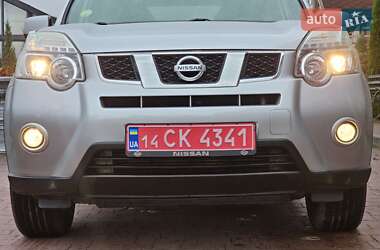 Внедорожник / Кроссовер Nissan X-Trail 2012 в 