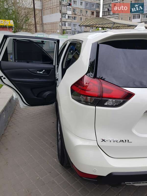 Внедорожник / Кроссовер Nissan X-Trail 2019 в Кропивницком