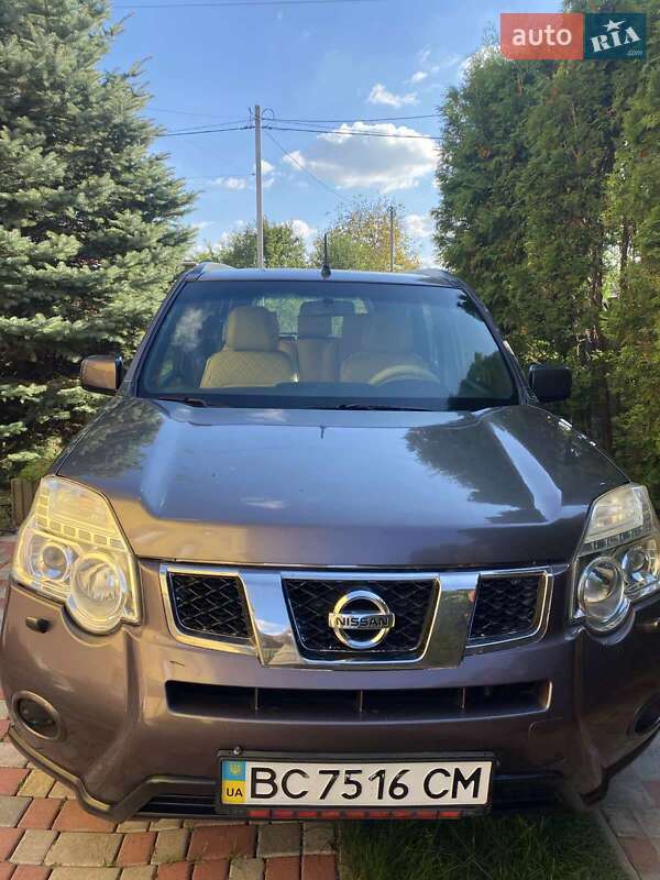 Внедорожник / Кроссовер Nissan X-Trail 2011 в Шептицькому