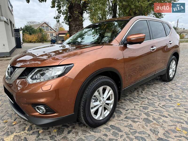 Внедорожник / Кроссовер Nissan X-Trail 2015 в Ахтырке