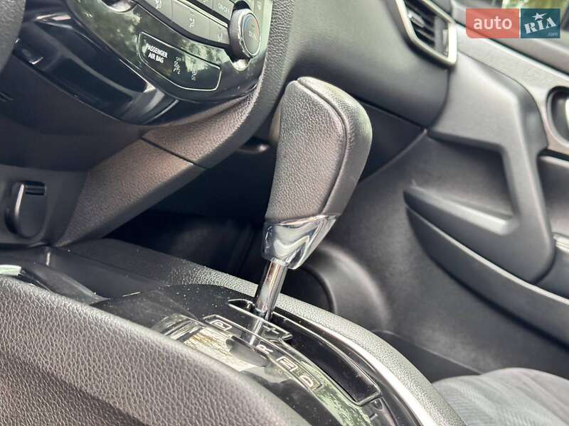Внедорожник / Кроссовер Nissan X-Trail 2015 в Ахтырке