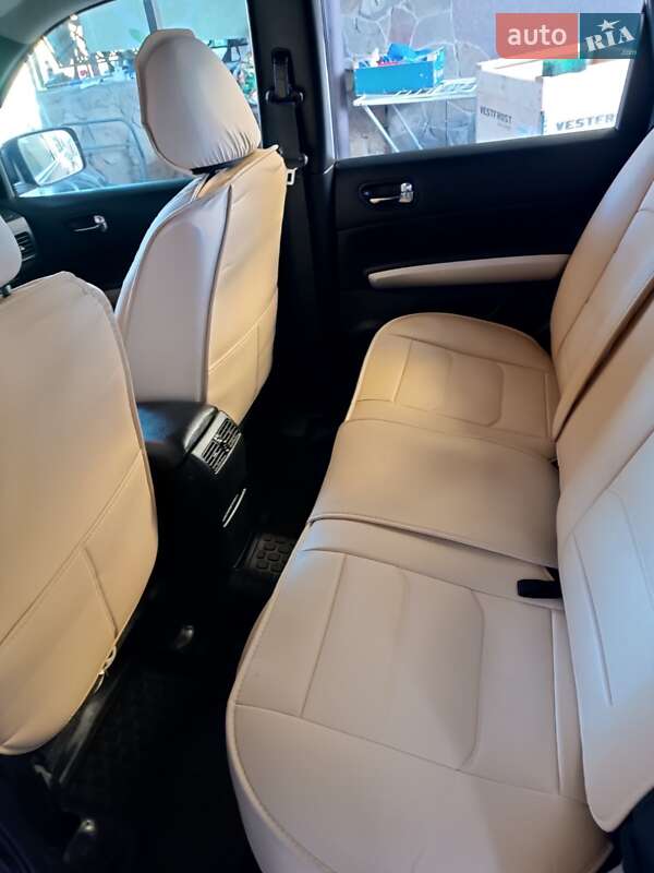 Внедорожник / Кроссовер Nissan X-Trail 2011 в Шептицькому